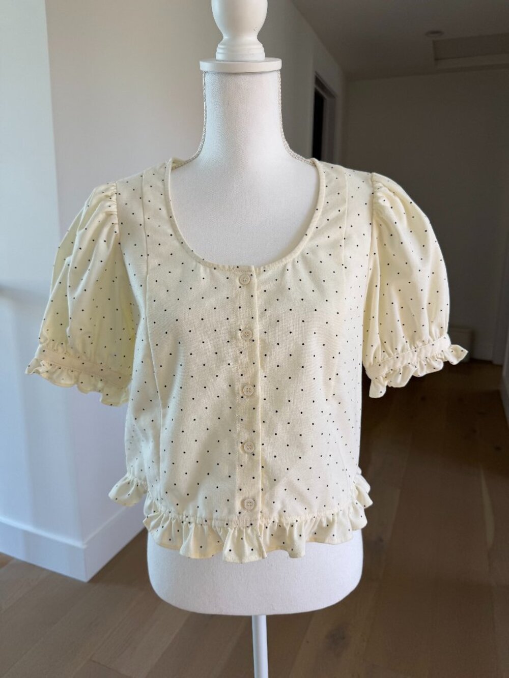 Cotton cream crop top puff sleeves polka dot